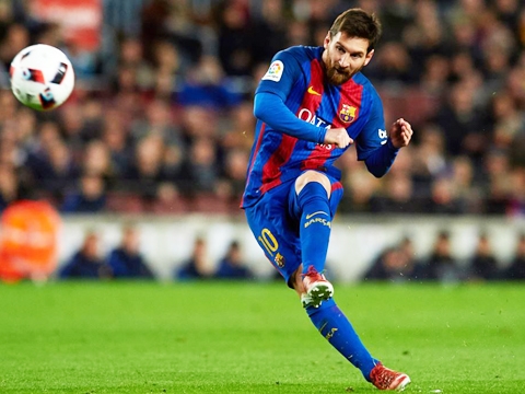 Messi đá phạt khiến thủ môn đứng hình, đổ người hết cỡ cũng 'bó tay - xem,  tải video clip - Thể thao