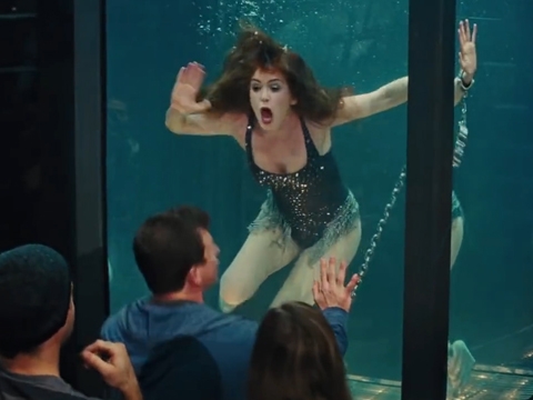 Nữ diễn viên suýt chết đuối khi quay cảnh ảo thuật trong bể nước