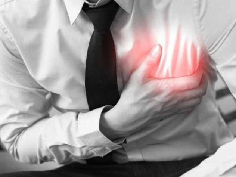 6 dấu hiệu nhận biết cơn đau tim thầm lặng