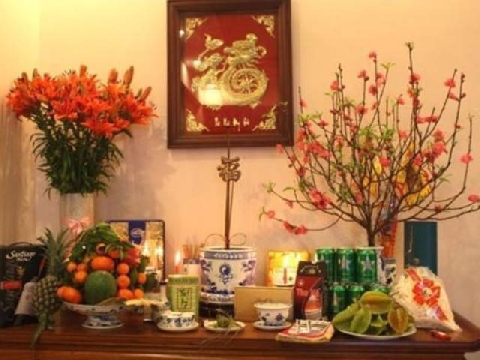 Những kiêng kỵ cần tránh khi đặt bát hương trên bàn thờ ngày Tết